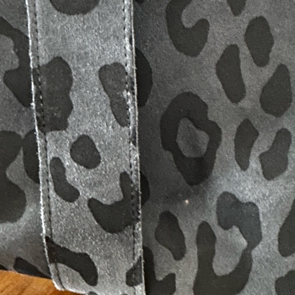 Clare V Petit Cousin Marine Pablo Cat Tote Bag in Suede - Picture 8 of 10